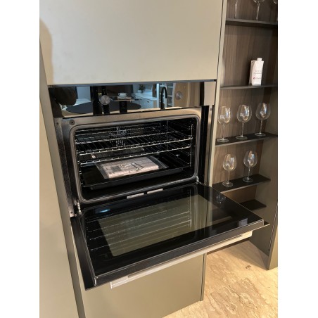 Forma 2000 - Laminate Kitchen with Island