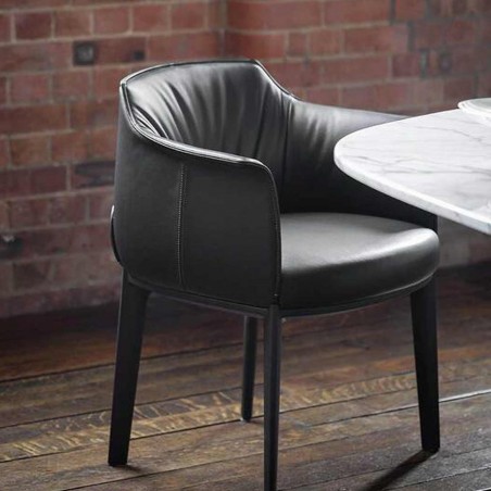 Poltrona Frau - Archibald Petite Fauteuil